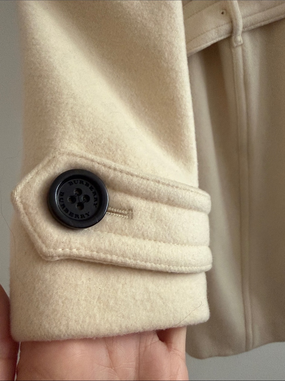 Burberry 100% Cashmere Cream Double-Breasted Belted Coat US 2 - Picture 3 of 5